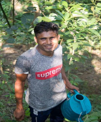 Nasir Ahmed from the FDMN community is working for plant maintenance at Ukhiya, Cox’s Bazar. 