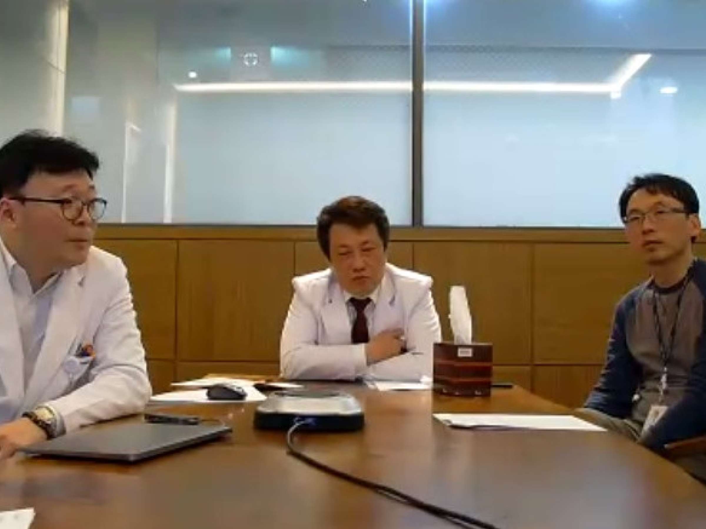 Dr. Wang-Jun Lee and colleagues at today's webinar on COVID-19