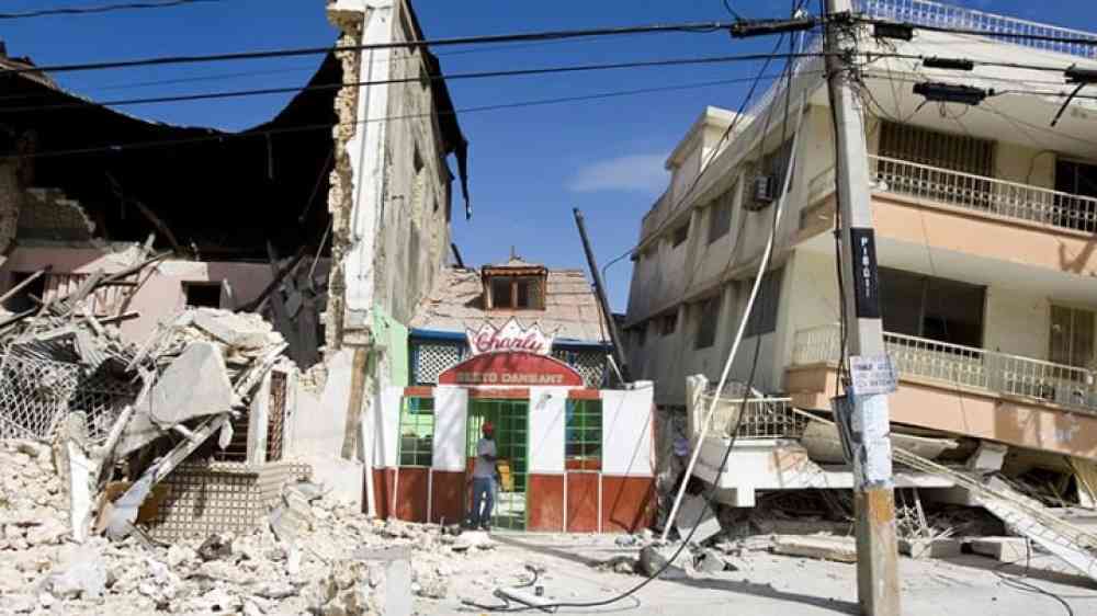 Un restaurante de Puerto Príncipe tras el terremoto del 12 de enero de 2010.  