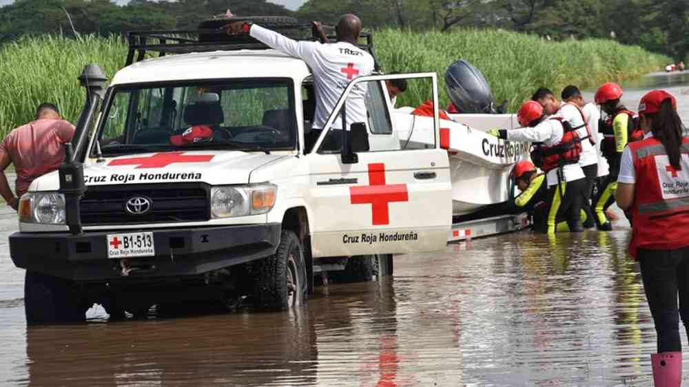 Following the activation of an Early Action Protocol, Honduran Red Cross volunteers responded swiftly to the floods caused by Tropical Storm Sara, November 2024