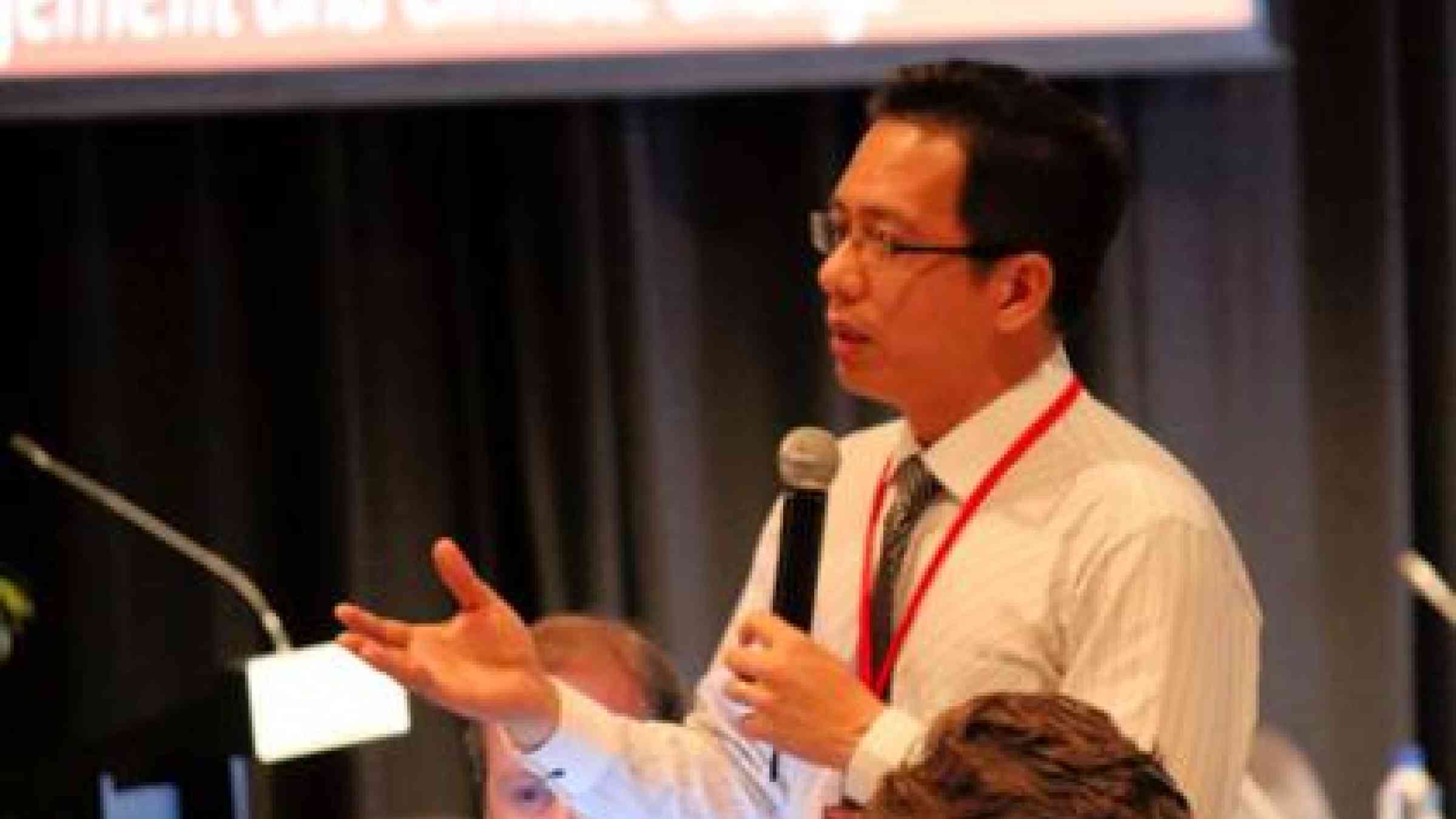 Jerry Velasquez, Head of UNISDR's office in the Asia-Pacific region, speaking at the 2013 Pacific Platform for Disaster Risk Management.