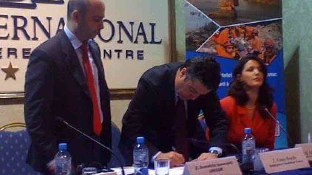 (l. to r.) Demetrio Innocenti, UNISDR Europe Office, Enno Bodzo, the vice mayor of Tirana,  and Albana Myftari, Director, Directorate of Foreign Investment Promotion, Municipality of Tirana.