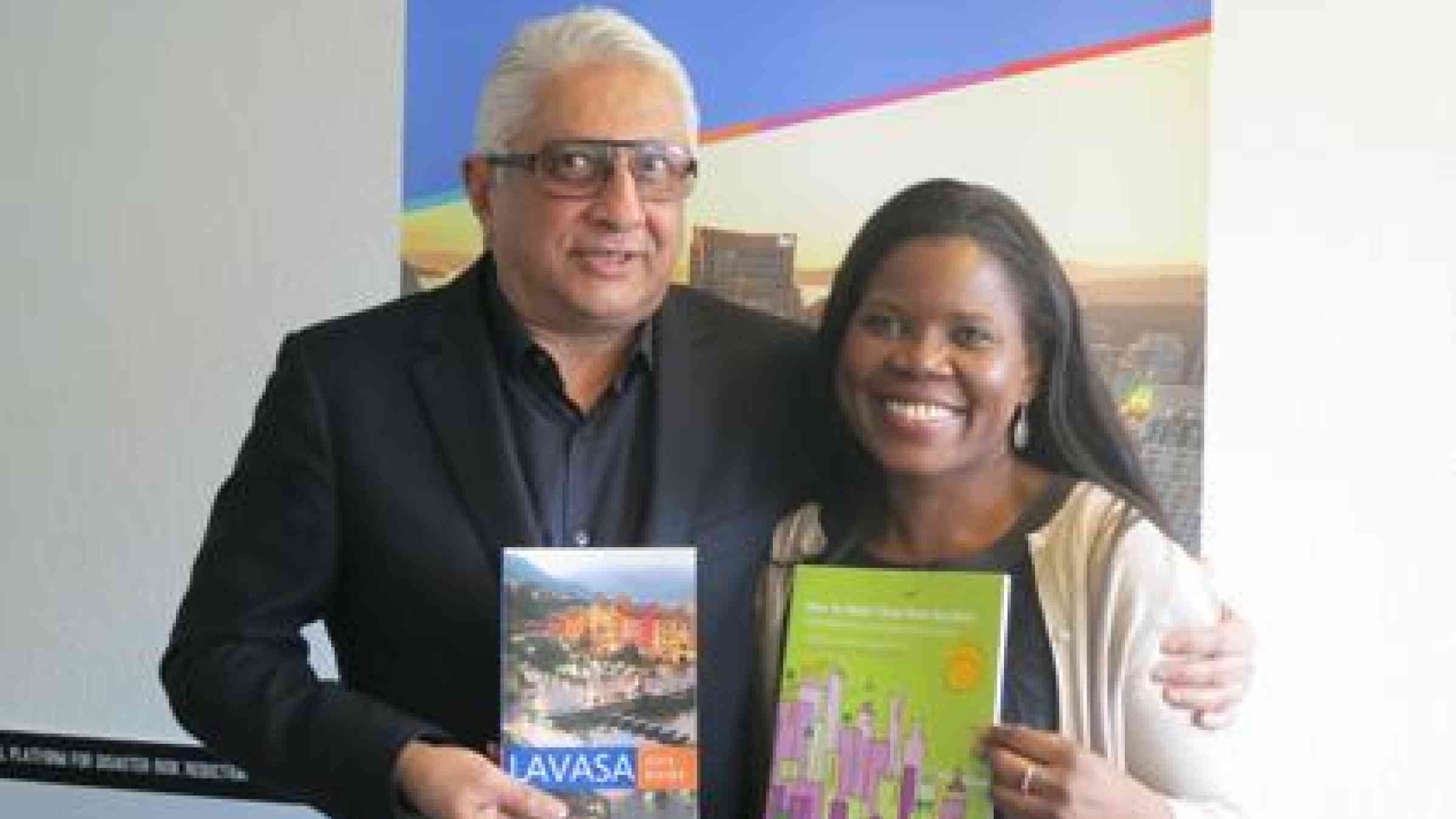 Ajit Gulabchand, the Chairman and Managing Director of the Hindustan Construction Co, and UNISDR focal point for business partnerships, Kiki Lawal, promoting resilient cities.