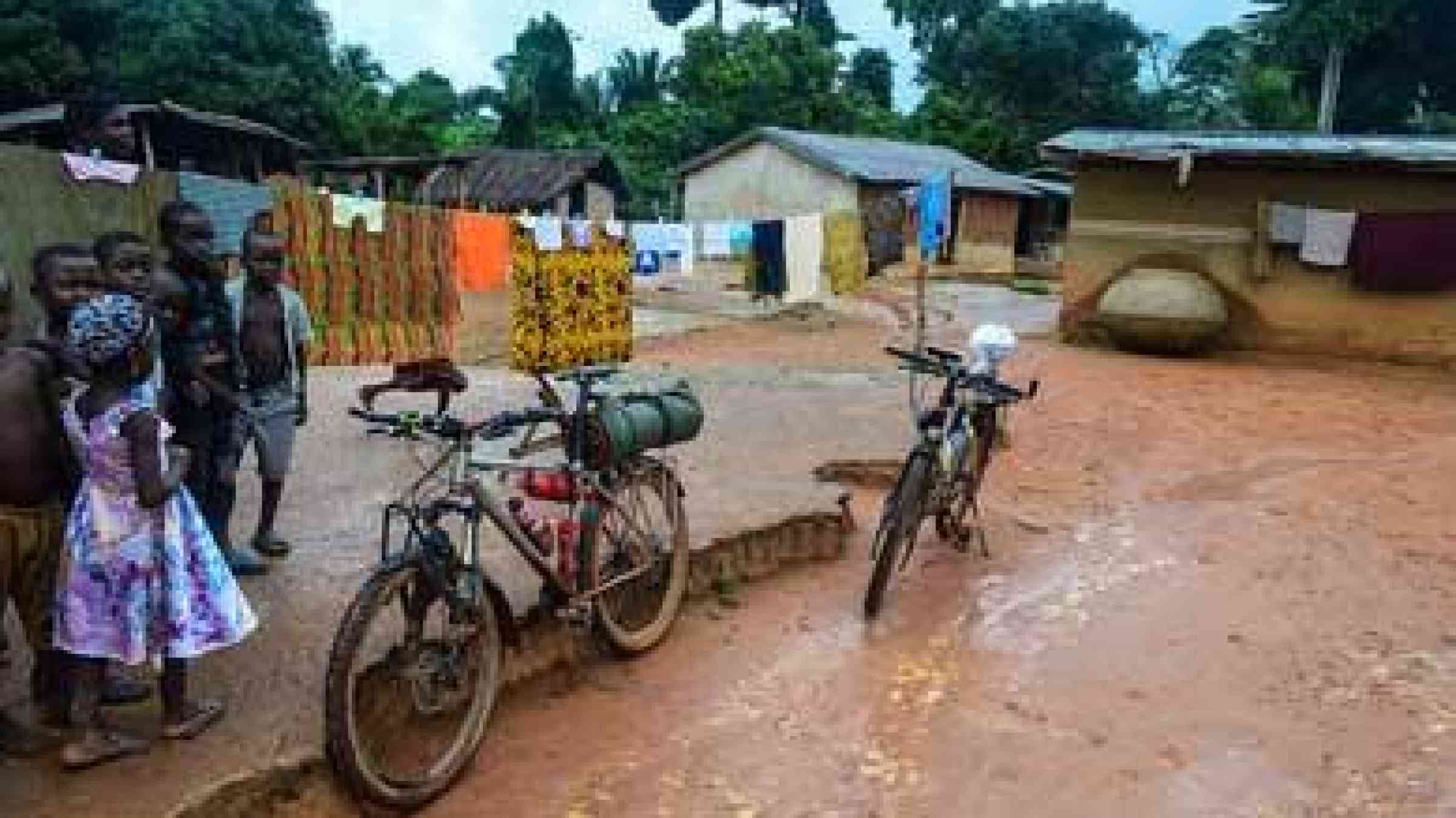Ngoran'kro villagers in Côte d'Ivoire, by Flickr user  jbdodane, CC BY-NC 2.0, https://www.flickr.com/photos/jbdodane/9625218642