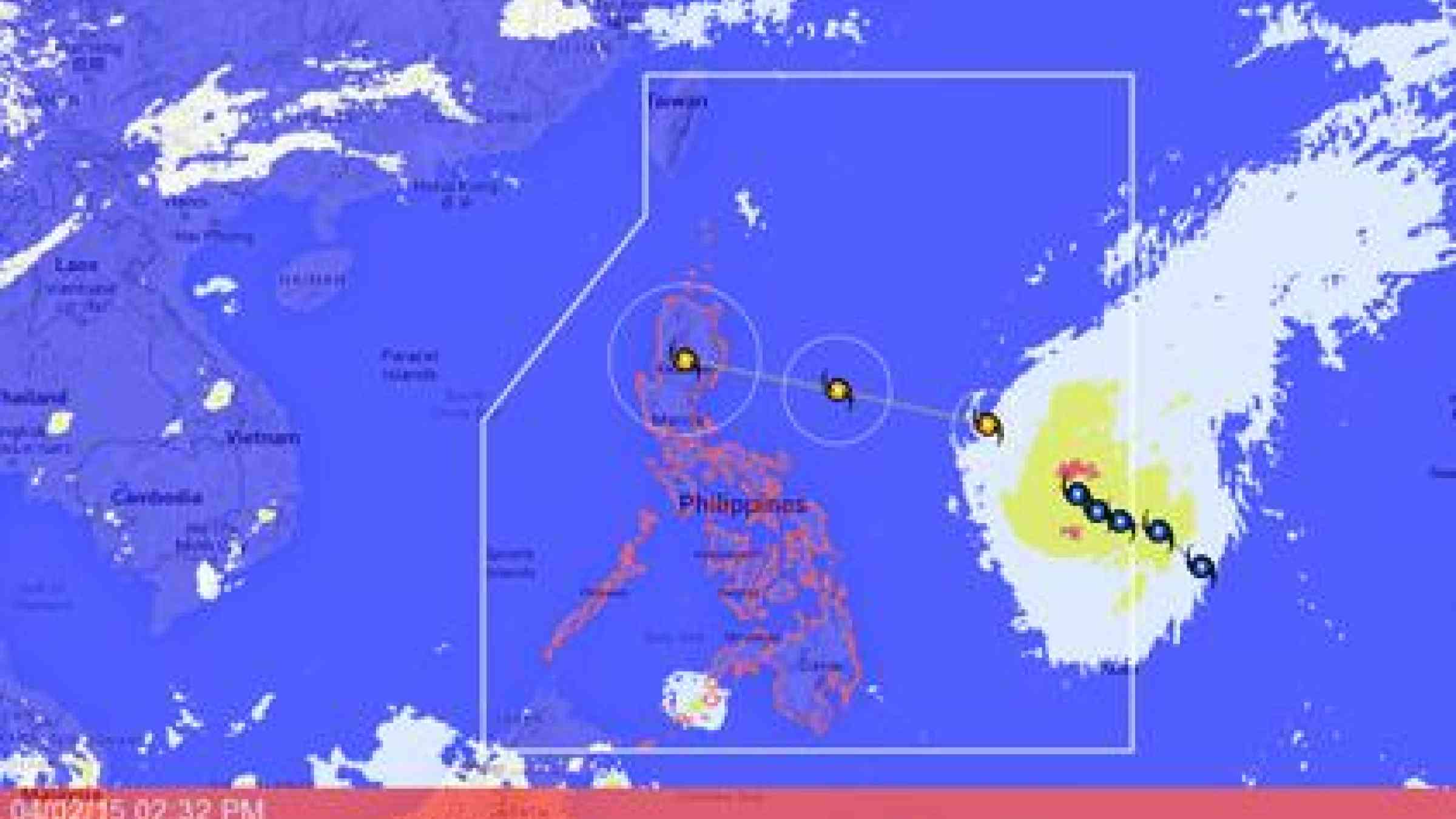 Live monitoring of Typhoon Maysak's track from the Philippines' DOST-Project NOAH website.