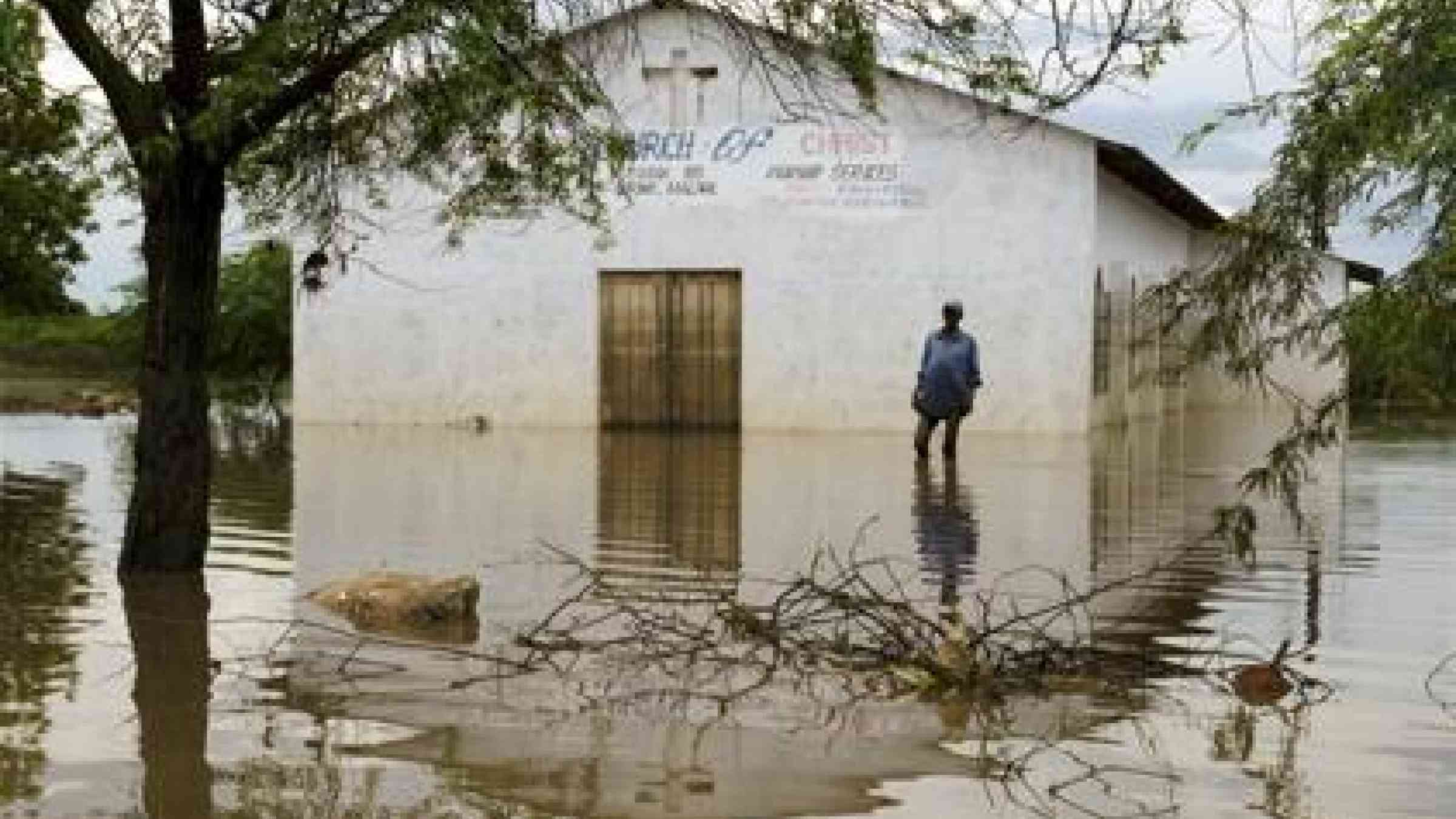 A flooded church in Bangula, Nsanje District, southern Malawi, in January this year. (Photo: Arjen van der Merwe/UNICEF)