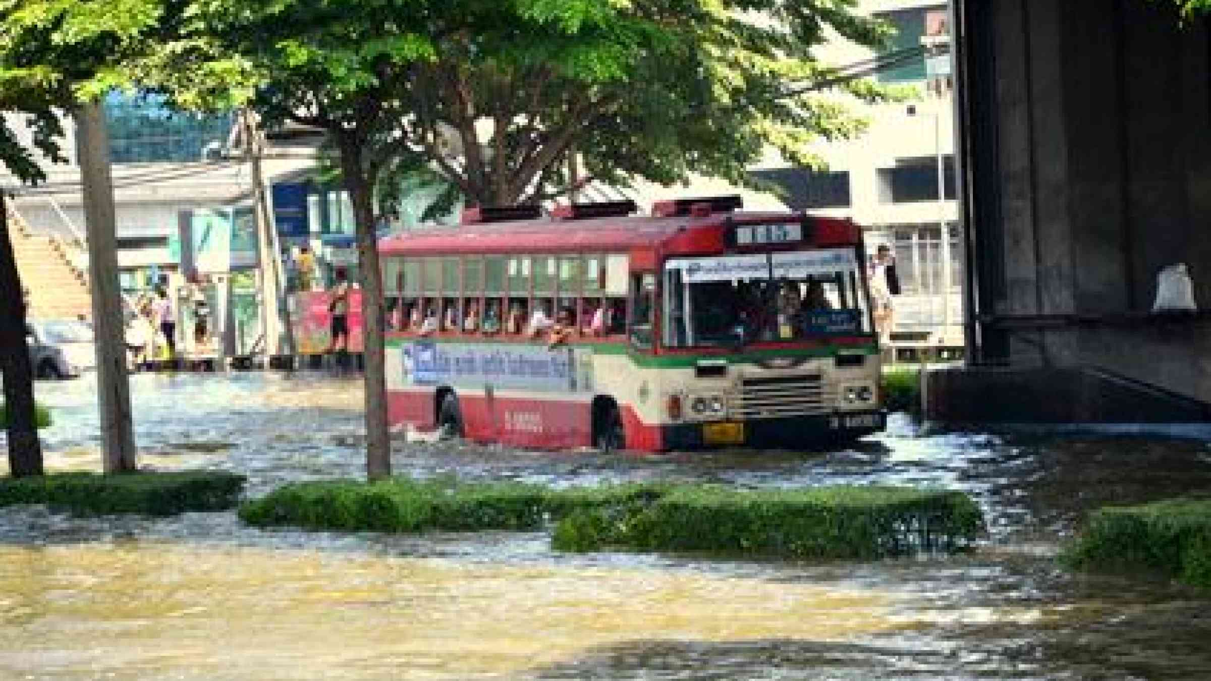 Flash floods are becoming a serious problem in many urban areas in recent years. (Photo: Brigitte Leoni/UNISDR)