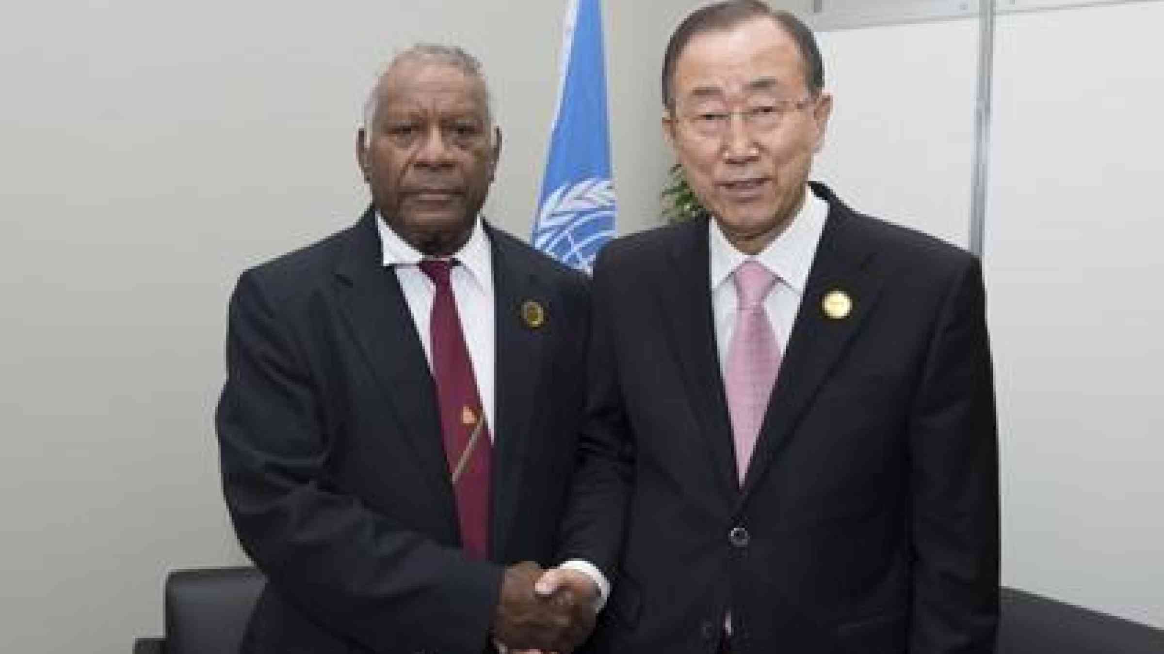 In his message for tomorrow's International Day for Disaster Reduction, the Secretary-General Ban Ki-moon, recalled his meeting with the President of Vanuatu, Solomon Lonsdale, at the Sendai World Conference the same day that Cyclone Pam hit the country. (Photo: UNISDR)