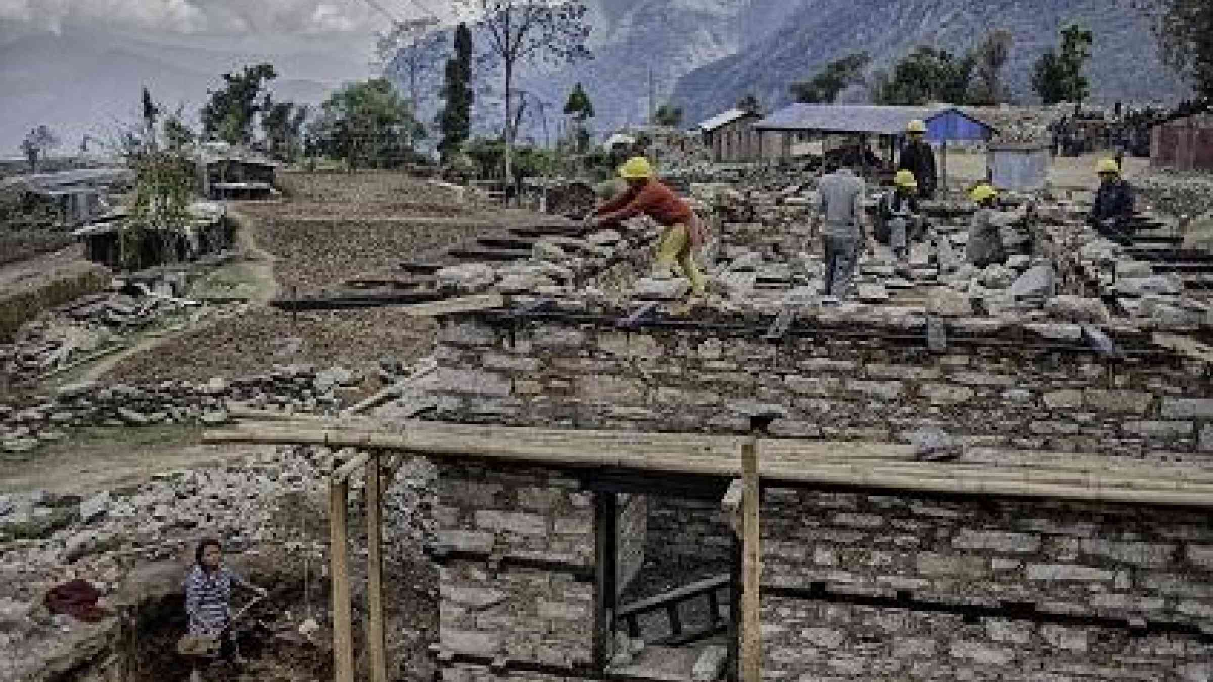 Post-earthquake reconstruction efforts get underway in Nepal (Photo: International Federation of Red Cross and Red Crescent Societies)