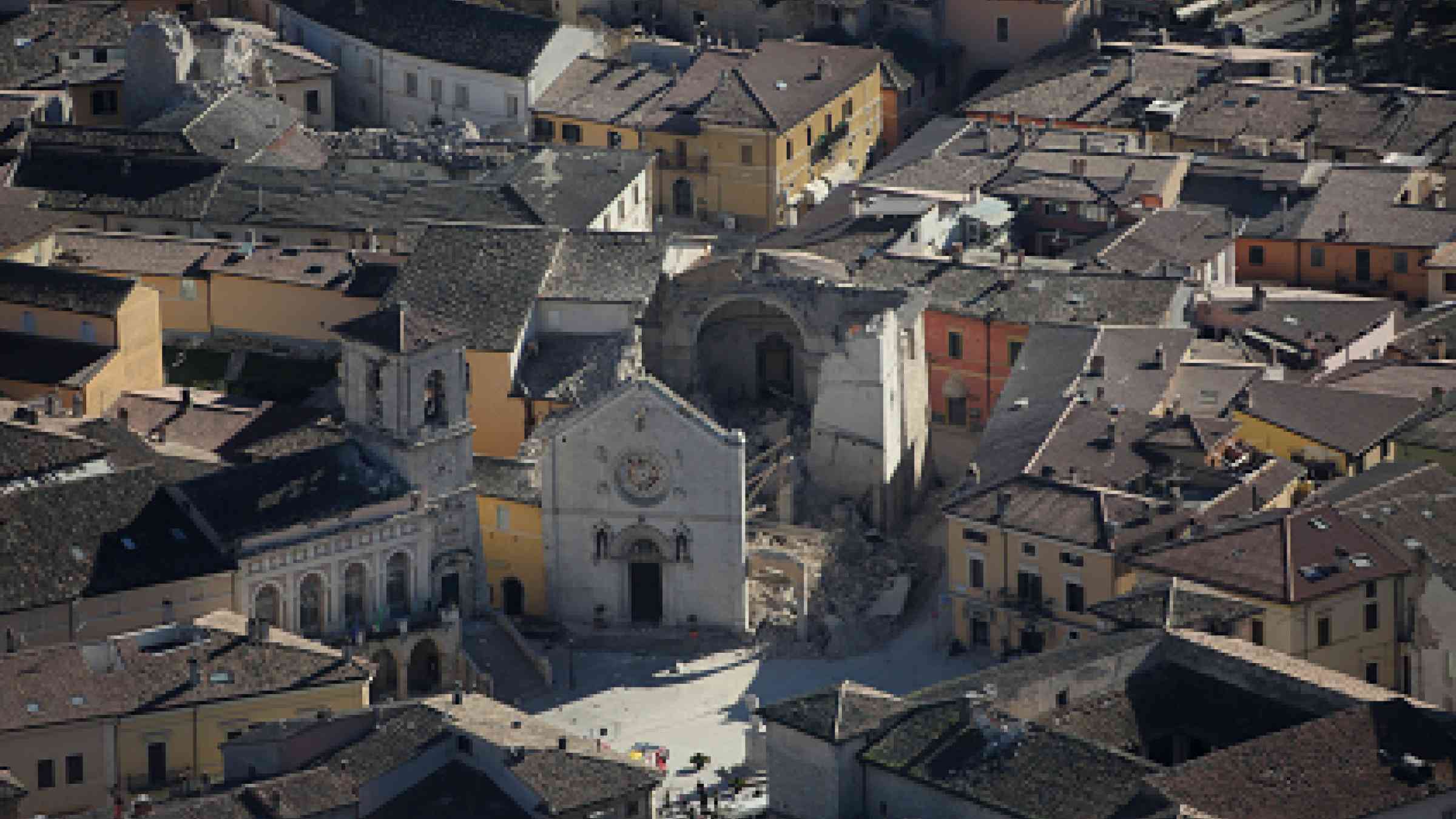 The destruction of the Basilica San Benedetto in the town of Norcia was emblematic of the cultural heritage impacts of the earthquakes in central Italy in 2016 (Photo: Italian Civil Protection Department)