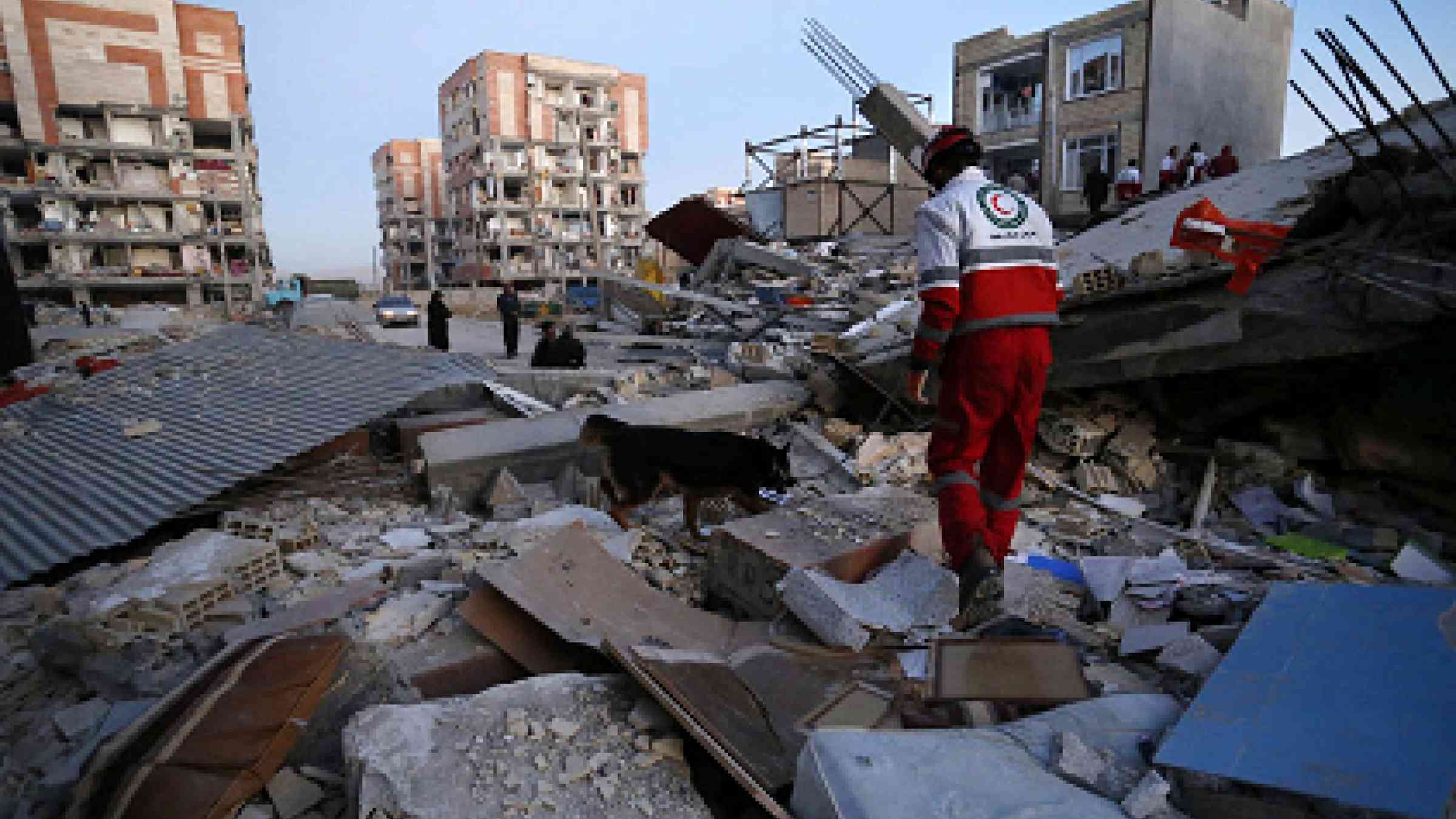 Damage to buildings in recent earthquake in Iran (photo: Times Free Press)