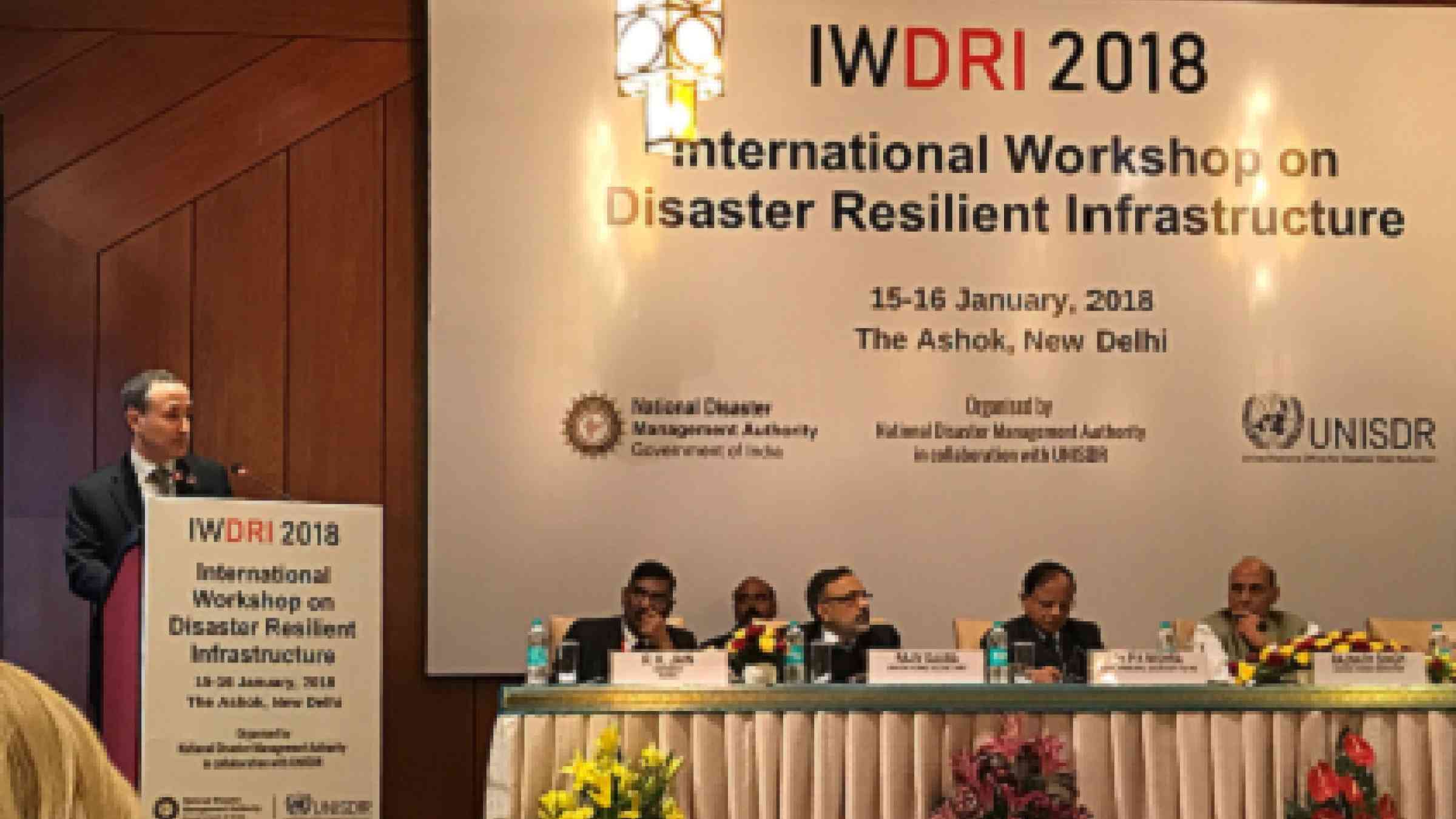 Head of UNISDR, Robert Glasser, speaking today at opening of international workshop on disaster resilient infrastructure in New Delhi. Photo UNISDR